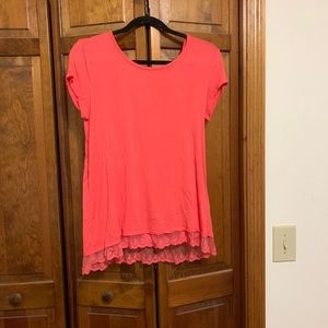 Coral shirt w/lace & crochet details